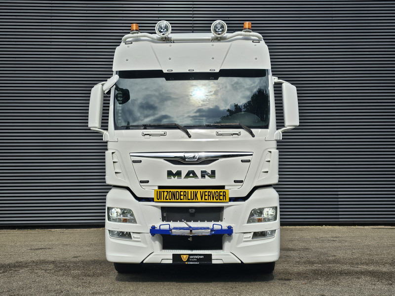 MAN TGX 33.560 6x4 / RETARDER / 464 dkm - Cap tractor: Foto 2 MAN TGX 33.560 6x4 / RETARDER / 464 dkm - Cap tractor: Foto 2