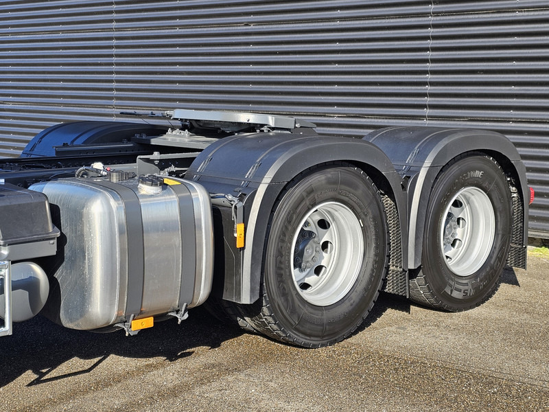 Leasing de Mercedes-Benz ACTROS 3363 / 6x4 / !!NEW!! / RETARDER / PTO Mercedes-Benz ACTROS 3363 / 6x4 / !!NEW!! / RETARDER / PTO: Foto 7