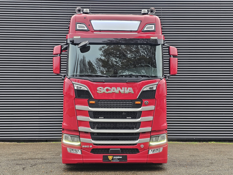 Scania S660 V8 6X2/4 / RETARDER / FULL AIR / HYDRAULIC - Cap tractor: Foto 5 Scania S660 V8 6X2/4 / RETARDER / FULL AIR / HYDRAULIC - Cap tractor: Foto 5