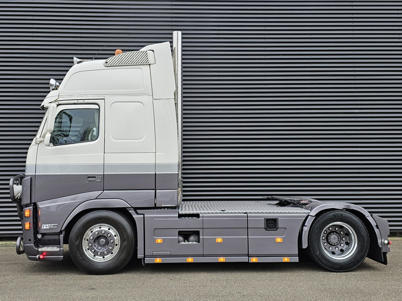 Volvo FH400 / SHOWTRUCK / SPECIAL / EXHAUST VALVE / 4X2 - Cap tractor: Foto 5 Volvo FH400 / SHOWTRUCK / SPECIAL / EXHAUST VALVE / 4X2 - Cap tractor: Foto 5