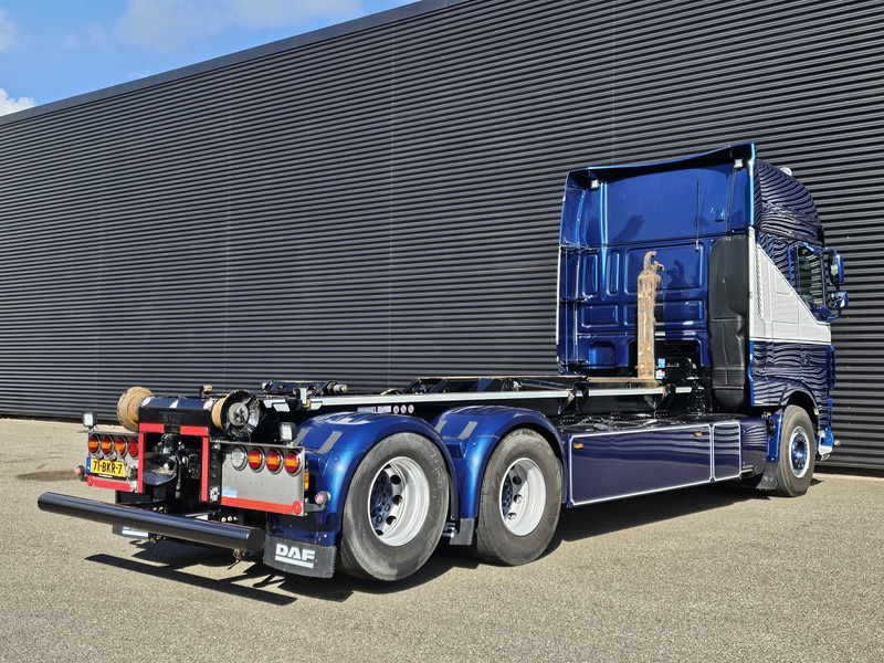 DAF XF 530 SSC 6x2 VDL HOOKLIFT 660 cm - Camion cu cârlig: Foto 3 DAF XF 530 SSC 6x2 VDL HOOKLIFT 660 cm - Camion cu cârlig: Foto 3