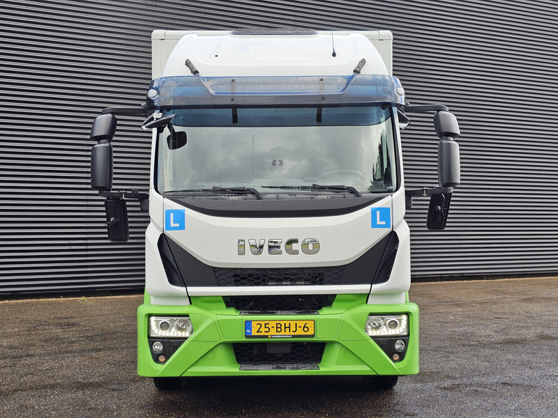 Iveco EURO CARGO 220 / LES / SCHOOL / FAHRSCHULE / CLOSED BOX - Camion furgon: Foto 5 Iveco EURO CARGO 220 / LES / SCHOOL / FAHRSCHULE / CLOSED BOX - Camion furgon: Foto 5