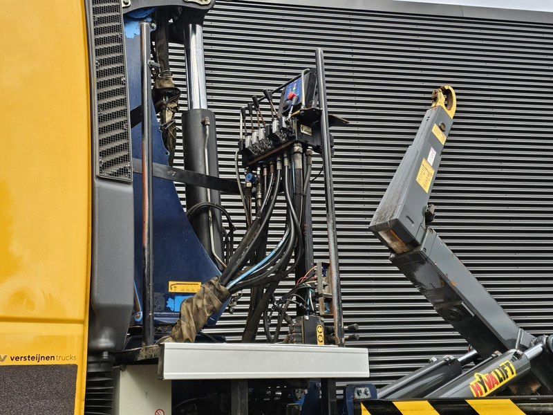 Iveco TRAKKER 380 8X6 / EURO 6 / CRANE + HOOKLIFT - Camion cu cârlig, Camion cu macara: Foto 5 Iveco TRAKKER 380 8X6 / EURO 6 / CRANE + HOOKLIFT - Camion cu cârlig, Camion cu macara: Foto 5