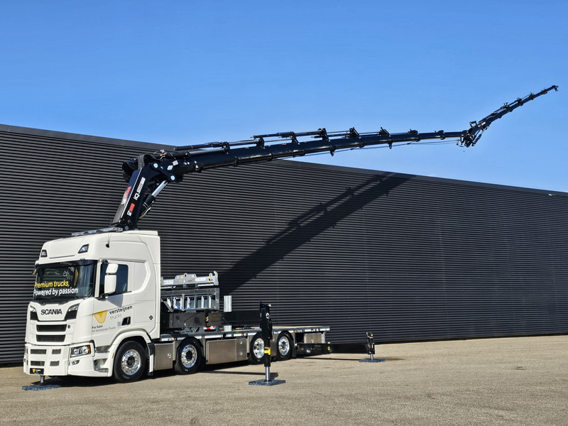 Scania R590 V8 / 8X2 / HIAB 1188 + JIB + WINCH - Camion platformă, Camion cu macara: Foto 1 Scania R590 V8 / 8X2 / HIAB 1188 + JIB + WINCH - Camion platformă, Camion cu macara: Foto 1