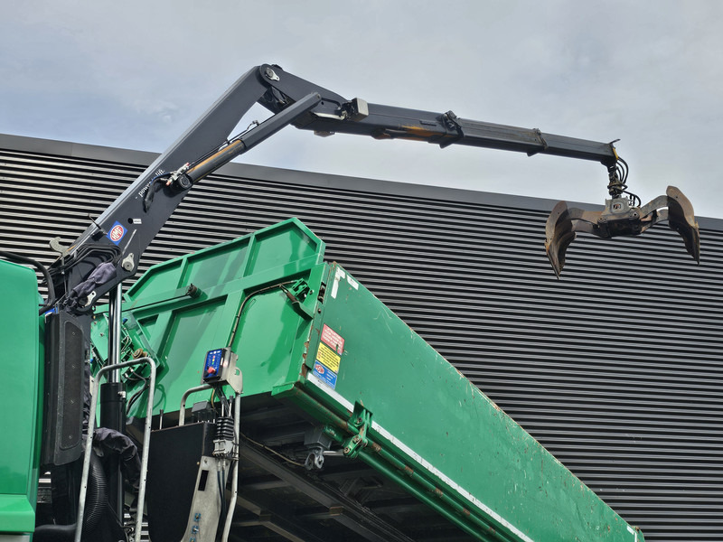 Tatra 6X6 / T158/II / 2 SIDE TIPPER - HMF Z CRANE - Camion basculantă, Camion cu macara: Foto 2 Tatra 6X6 / T158/II / 2 SIDE TIPPER - HMF Z CRANE - Camion basculantă, Camion cu macara: Foto 2