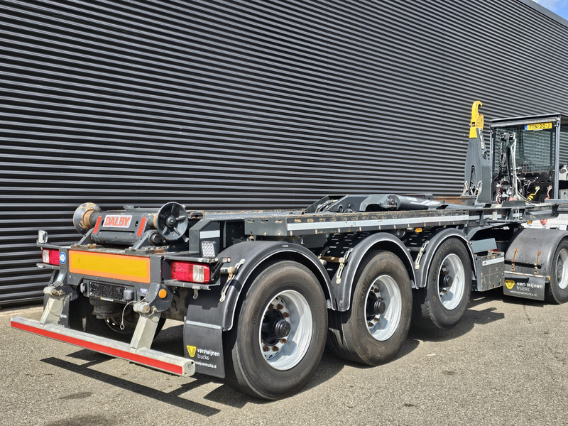 Van Bouwel 25T HOOKLIFT / ABROLKIPPER / LIFT AXLE - Semiremorcă transport containere/ Swap body: Foto 5 Van Bouwel 25T HOOKLIFT / ABROLKIPPER / LIFT AXLE - Semiremorcă transport containere/ Swap body: Foto 5