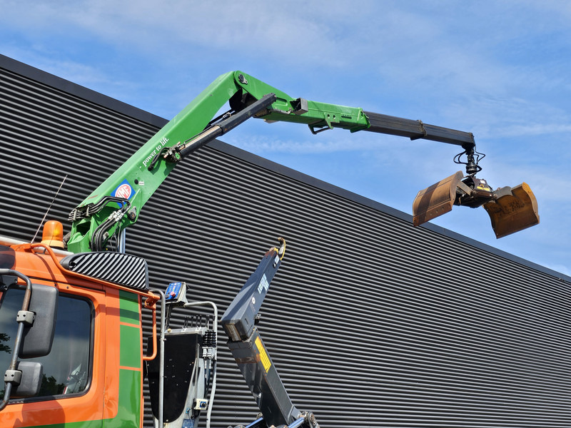 Volvo FMX 460 / 8x4-4 / HMF CRANE + HOOKLIFT / CONTAINER - Camion cu cârlig, Camion cu macara: Foto 2 Volvo FMX 460 / 8x4-4 / HMF CRANE + HOOKLIFT / CONTAINER - Camion cu cârlig, Camion cu macara: Foto 2