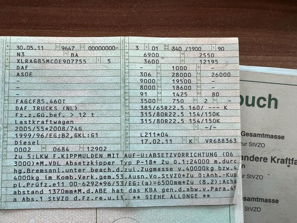 DAF CF 85.460 6X2 VDL Absetzer Top Zustand Retarder DAF CF 85.460 6X2 VDL Absetzer Top Zustand Retarder - Camion container de gunoi: Foto 3 DAF CF 85.460 6X2 VDL Absetzer Top Zustand Retarder DAF CF 85.460 6X2 VDL Absetzer Top Zustand Retarder - Camion container de gunoi: Foto 3