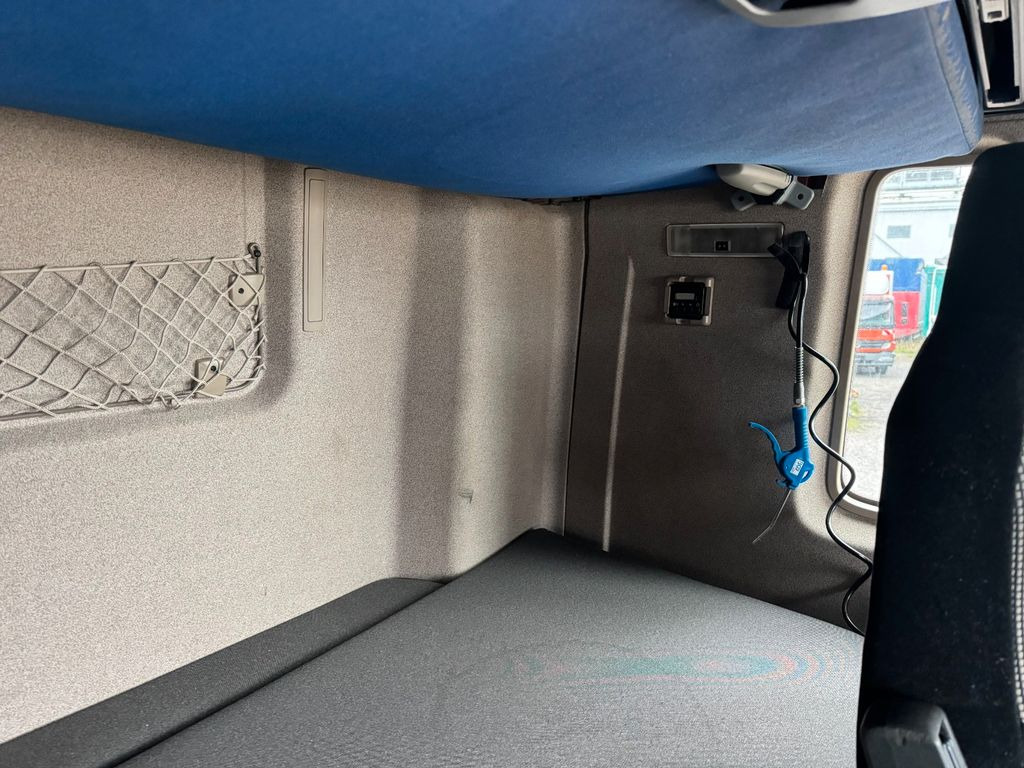 MAN 26.460 6X2 Retarder Klima Navigation guter Zust. MAN 26.460 6X2 Retarder Klima Navigation guter Zust. - Camion cu cârlig: Foto 5 MAN 26.460 6X2 Retarder Klima Navigation guter Zust. MAN 26.460 6X2 Retarder Klima Navigation guter Zust. - Camion cu cârlig: Foto 5