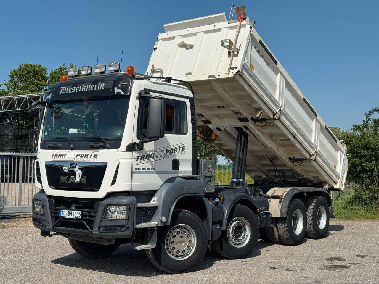 MAN 35.460 8x4 Meiller 3S. Kipper Bordmatik Retarder - Camion basculantă: Foto 1 MAN 35.460 8x4 Meiller 3S. Kipper Bordmatik Retarder - Camion basculantă: Foto 1