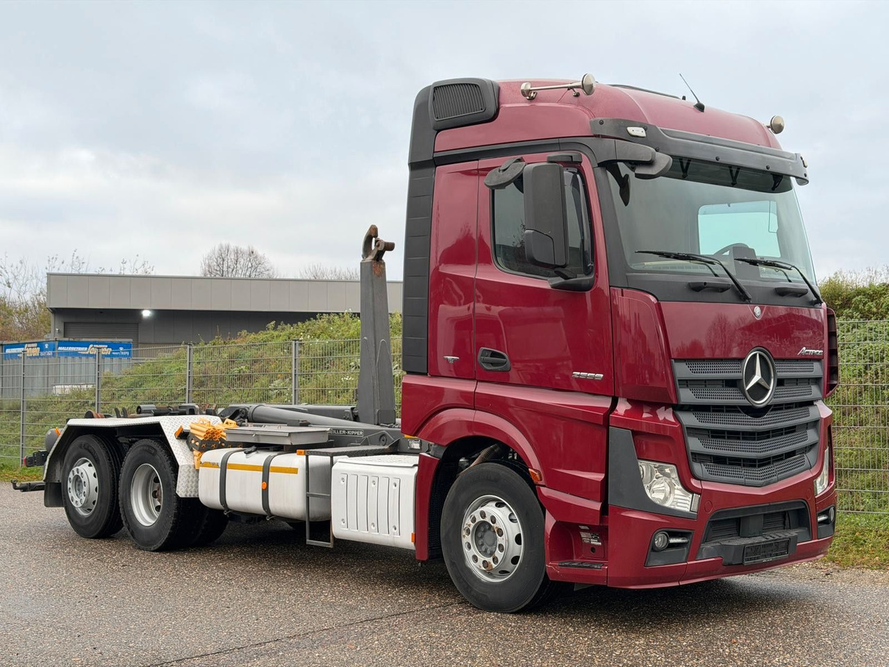Mercedes-Benz 2558 6x2 Meiller RK 20.65 | Retarder | Klima - Camion cu cârlig: Foto 3 Mercedes-Benz 2558 6x2 Meiller RK 20.65 | Retarder | Klima - Camion cu cârlig: Foto 3
