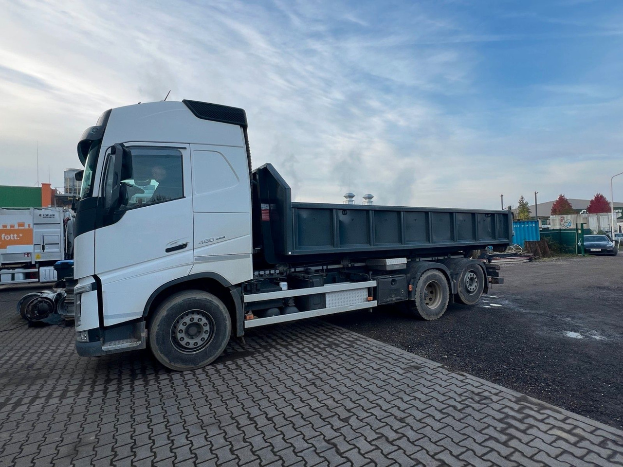 Volvo FH 460 6x2 HYVA Haken mit Klimaanlage - Camion cu cârlig: Foto 2 Volvo FH 460 6x2 HYVA Haken mit Klimaanlage - Camion cu cârlig: Foto 2