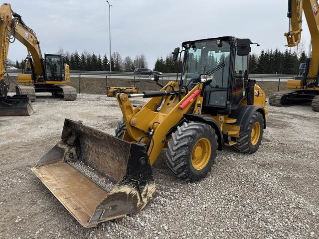CAT 908 - Încărcător frontal pe pneuri: Foto 1 CAT 908 - Încărcător frontal pe pneuri: Foto 1