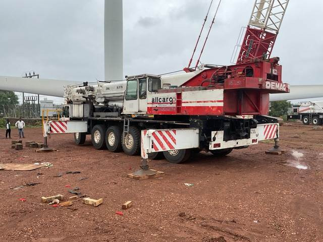 Demag HC340 - Macara tot teren: Foto 2 Demag HC340 - Macara tot teren: Foto 2
