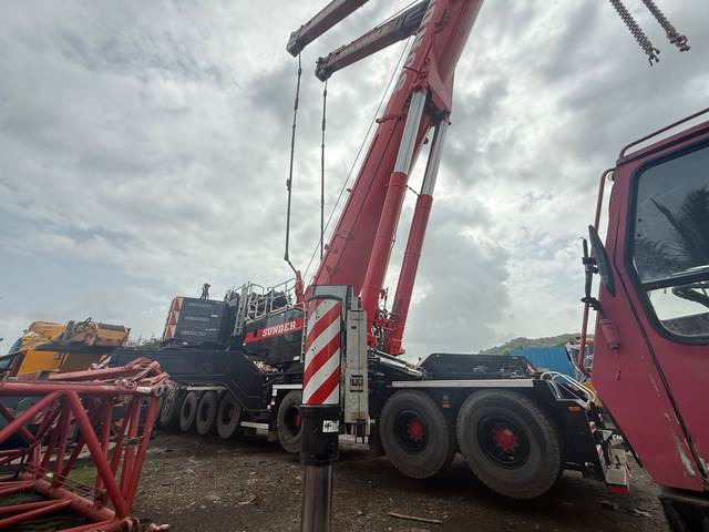 Liebherr LTM1750-9.1 - Macara tot teren: Foto 4 Liebherr LTM1750-9.1 - Macara tot teren: Foto 4