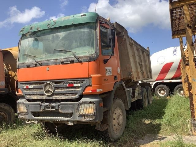 Mercedes-Benz ACTROS 3341 - Camion basculantă: Foto 1 Mercedes-Benz ACTROS 3341 - Camion basculantă: Foto 1
