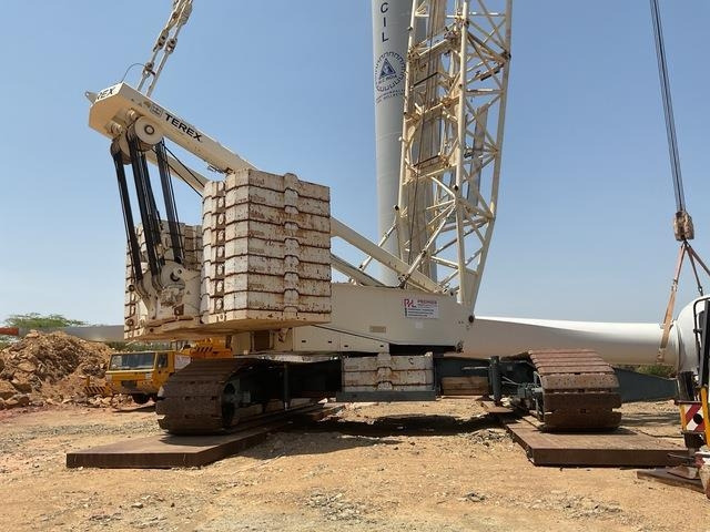Terex Demag CC2800-1 - Macara pe senile: Foto 3 Terex Demag CC2800-1 - Macara pe senile: Foto 3