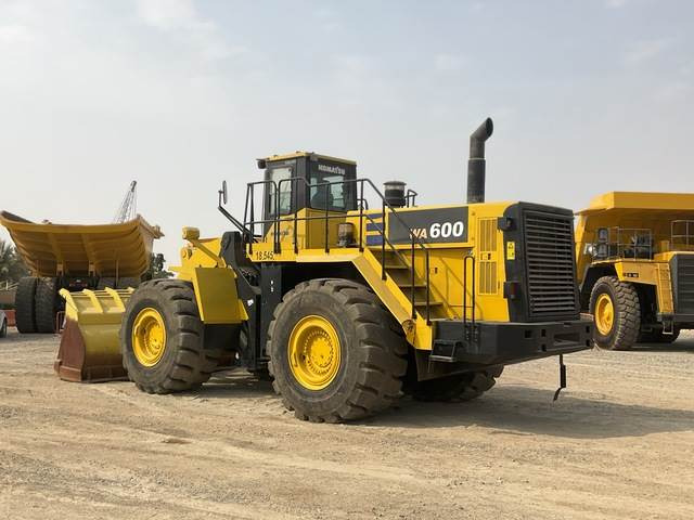 Komatsu WA600-6 - Încărcător frontal pe pneuri: Foto 3 Komatsu WA600-6 - Încărcător frontal pe pneuri: Foto 3