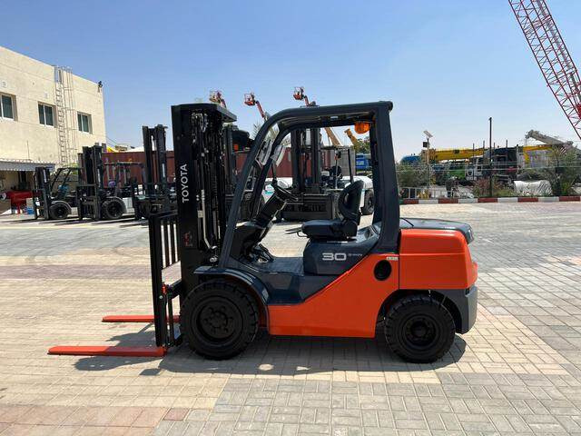 Toyota 62-8FD30 - Stivuitor diesel: Foto 1 Toyota 62-8FD30 - Stivuitor diesel: Foto 1