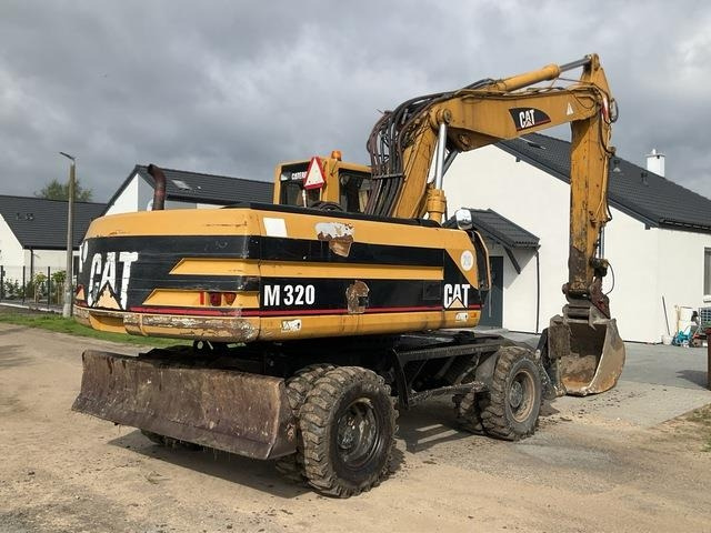 CAT M320 - Excavator pe roţi: Foto 4 CAT M320 - Excavator pe roţi: Foto 4