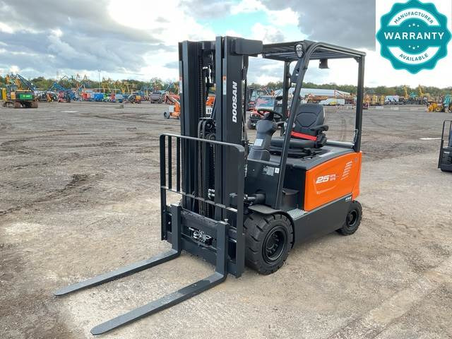 Doosan B25X-7 PLUS - Electrostivuitor: Foto 1 Doosan B25X-7 PLUS - Electrostivuitor: Foto 1