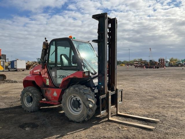 Manitou M30-4 - Stivuitor de teren dificil: Foto 4 Manitou M30-4 - Stivuitor de teren dificil: Foto 4
