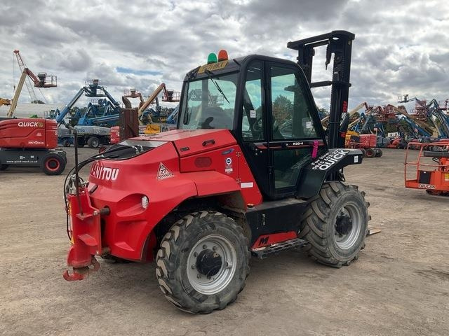 Manitou M30-4 - Stivuitor de teren dificil: Foto 3 Manitou M30-4 - Stivuitor de teren dificil: Foto 3