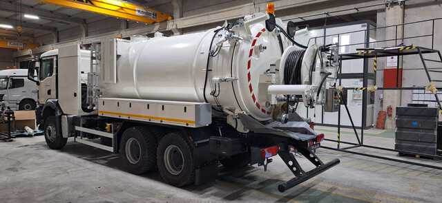 MAN TGS 33.400 Jetter - Maşină pentru vidanjări: Foto 4 MAN TGS 33.400 Jetter - Maşină pentru vidanjări: Foto 4