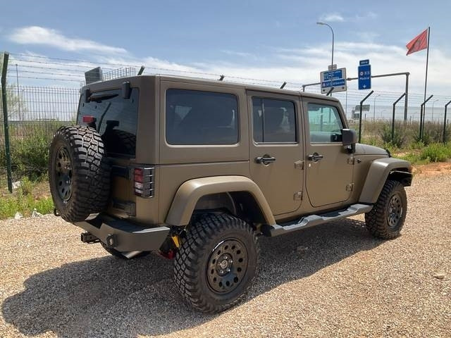 Jeep Wrangler JK Command - SUV: Foto 3 Jeep Wrangler JK Command - SUV: Foto 3