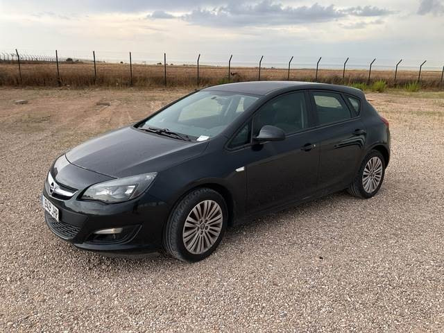 Opel Astra - Automobil: Foto 1 Opel Astra - Automobil: Foto 1