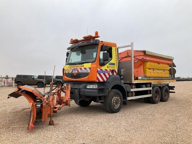 Renault Kerax 430.26 - Utilaj deszăpezire: Foto 1 Renault Kerax 430.26 - Utilaj deszăpezire: Foto 1