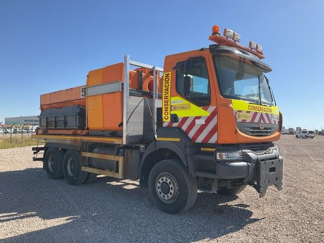 Renault Kerax 430DXI - Utilaj deszăpezire: Foto 4 Renault Kerax 430DXI - Utilaj deszăpezire: Foto 4