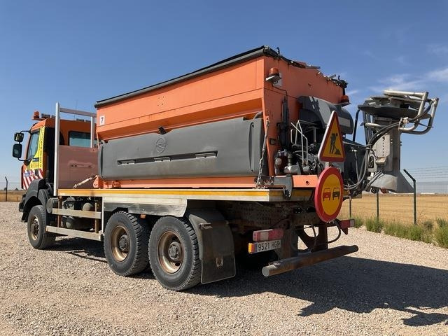 Renault Kerax 430DXI - Utilaj deszăpezire: Foto 2 Renault Kerax 430DXI - Utilaj deszăpezire: Foto 2