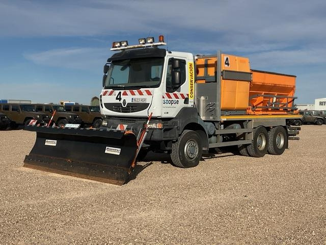 Renault Kerax 430DXI - Utilaj deszăpezire: Foto 1 Renault Kerax 430DXI - Utilaj deszăpezire: Foto 1