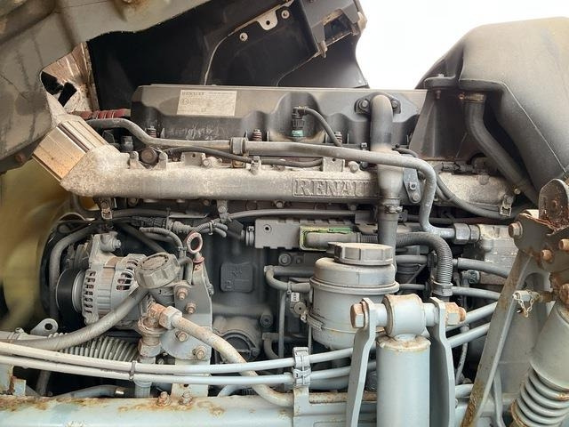 Renault Kerax - Utilaj deszăpezire: Foto 3 Renault Kerax - Utilaj deszăpezire: Foto 3