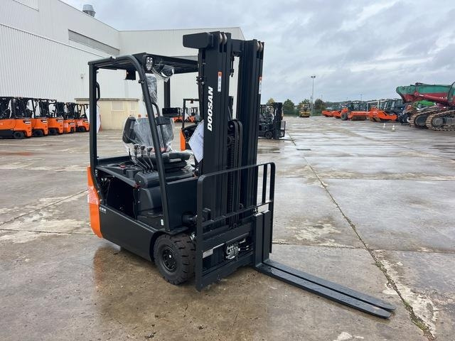 Doosan B15T-7 PLUS - Electrostivuitor: Foto 4 Doosan B15T-7 PLUS - Electrostivuitor: Foto 4