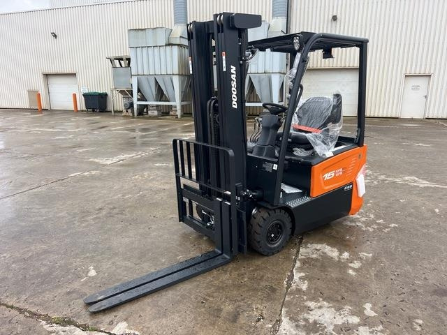 Doosan B15T-7 PLUS - Electrostivuitor: Foto 1 Doosan B15T-7 PLUS - Electrostivuitor: Foto 1