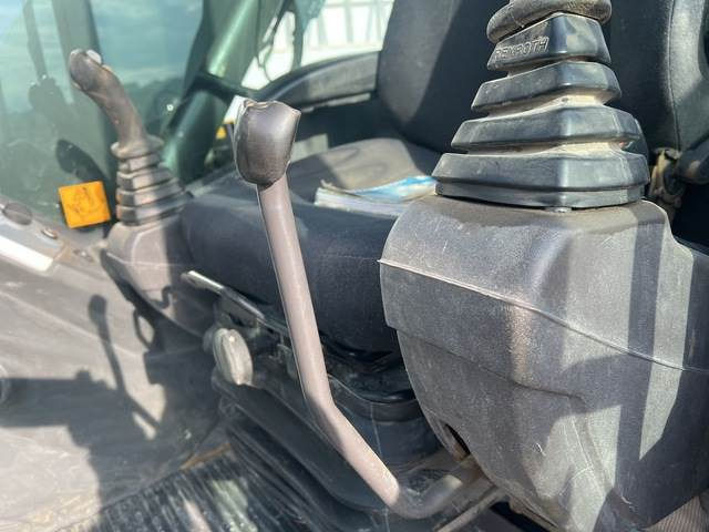 Excavator pe şenile Mecalac 8MCR: Foto 16