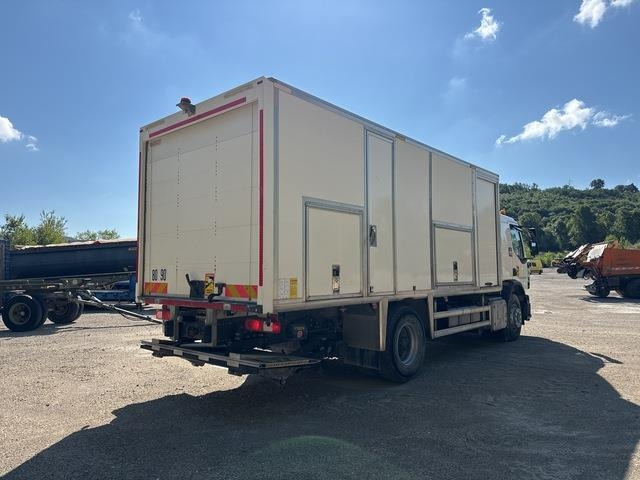 Renault C380 - Camion furgon: Foto 4 Renault C380 - Camion furgon: Foto 4