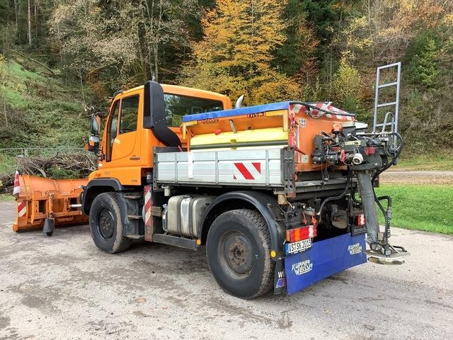 MB Trac Unimog U300 - Utilaj deszăpezire: Foto 3 MB Trac Unimog U300 - Utilaj deszăpezire: Foto 3