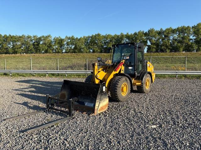 CAT 906 - Încărcător frontal pe pneuri: Foto 1 CAT 906 - Încărcător frontal pe pneuri: Foto 1