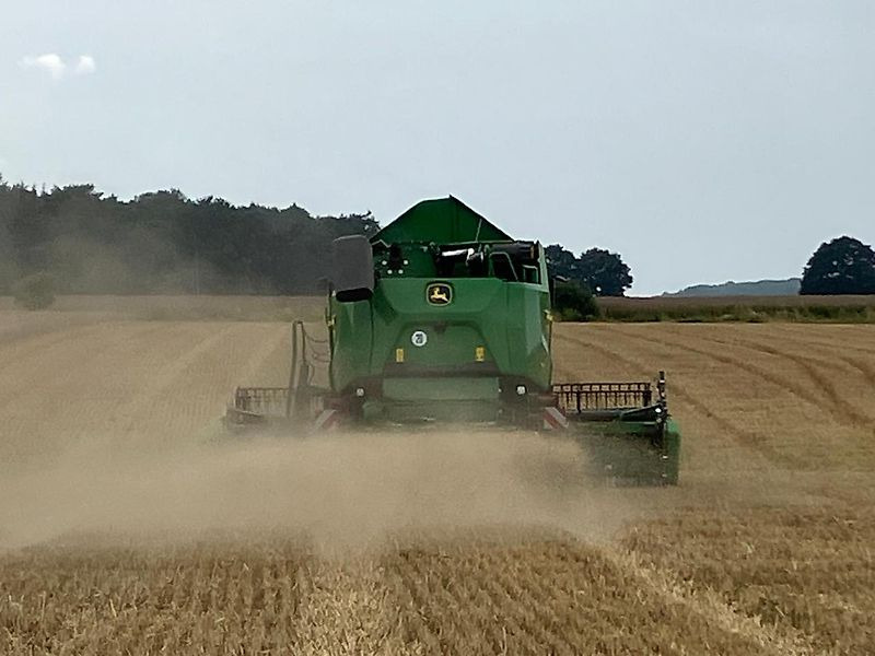 John Deere T5 400 + 6,70m Vario-Schneidwerk - Combină de recoltat cereale: Foto 3 John Deere T5 400 + 6,70m Vario-Schneidwerk - Combină de recoltat cereale: Foto 3