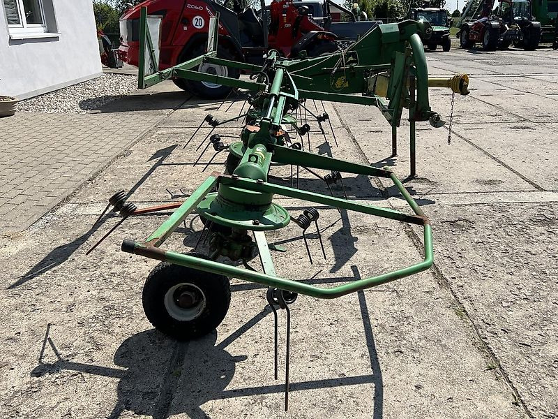 Kuhn GF 630 1MH - John Deere - Maşină de întors fânul: Foto 3 Kuhn GF 630 1MH - John Deere - Maşină de întors fânul: Foto 3