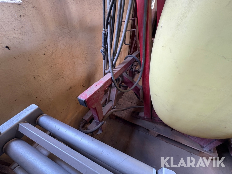 Marksprøjte Hardi 600L uden bom - Maşină de erbicidat: Foto 2 Marksprøjte Hardi 600L uden bom - Maşină de erbicidat: Foto 2