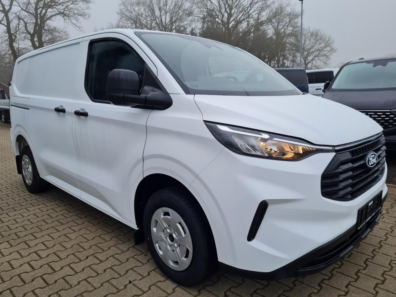 Ford Custom Kasten L1 Trend KLIMA KAMERA TEMPO VERKLEIDUNG - Autoutilitară compactă: Foto 3 Ford Custom Kasten L1 Trend KLIMA KAMERA TEMPO VERKLEIDUNG - Autoutilitară compactă: Foto 3