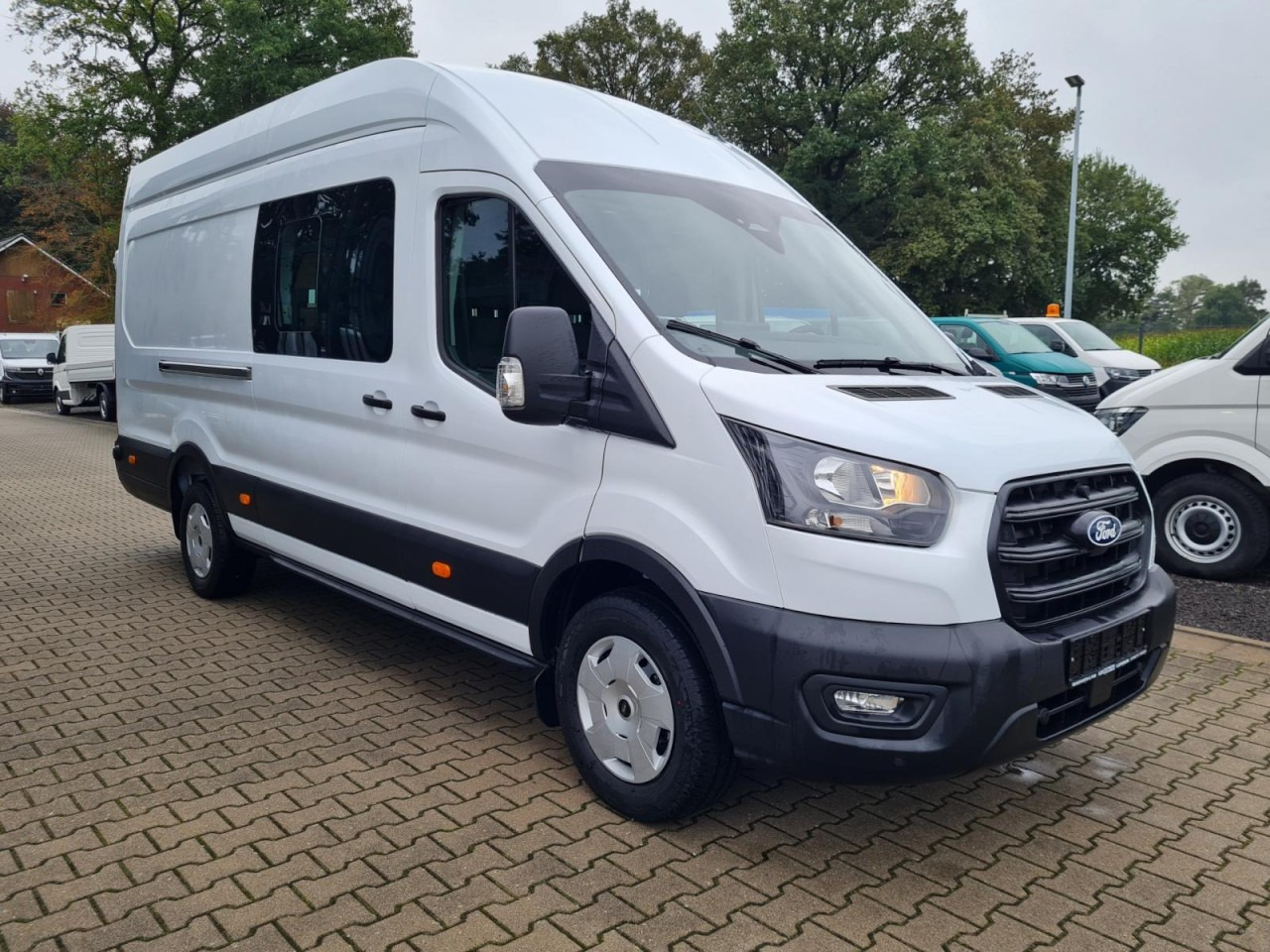 Ford Transit 350 Kasten Doka L4H3 Trend 4x4 AHK KAMERA - Dubă, Autoutilitară cabină dublă: Foto 3 Ford Transit 350 Kasten Doka L4H3 Trend 4x4 AHK KAMERA - Dubă, Autoutilitară cabină dublă: Foto 3