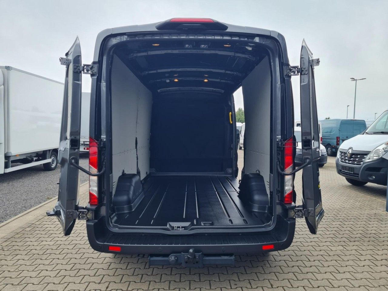 Ford Transit 350 Kasten TDCi L3H2 Trend AG AHK KAMERA - Dubă: Foto 5 Ford Transit 350 Kasten TDCi L3H2 Trend AG AHK KAMERA - Dubă: Foto 5