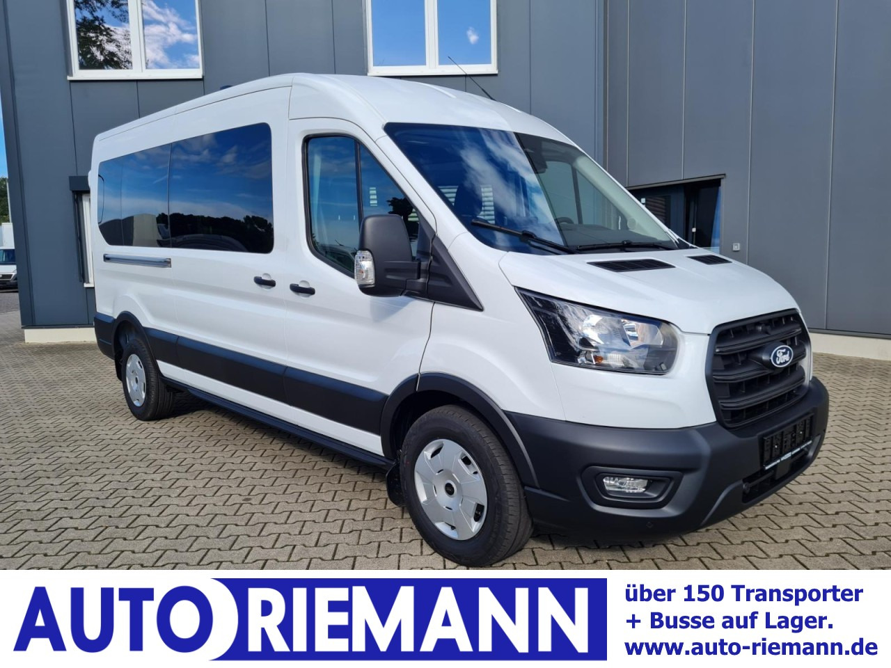 Ford Transit 350 Kombi TDCi L3 AG Trend 9 Sitze AHK KAMERA - Microbuz, Transport persoane: Foto 1 Ford Transit 350 Kombi TDCi L3 AG Trend 9 Sitze AHK KAMERA - Microbuz, Transport persoane: Foto 1