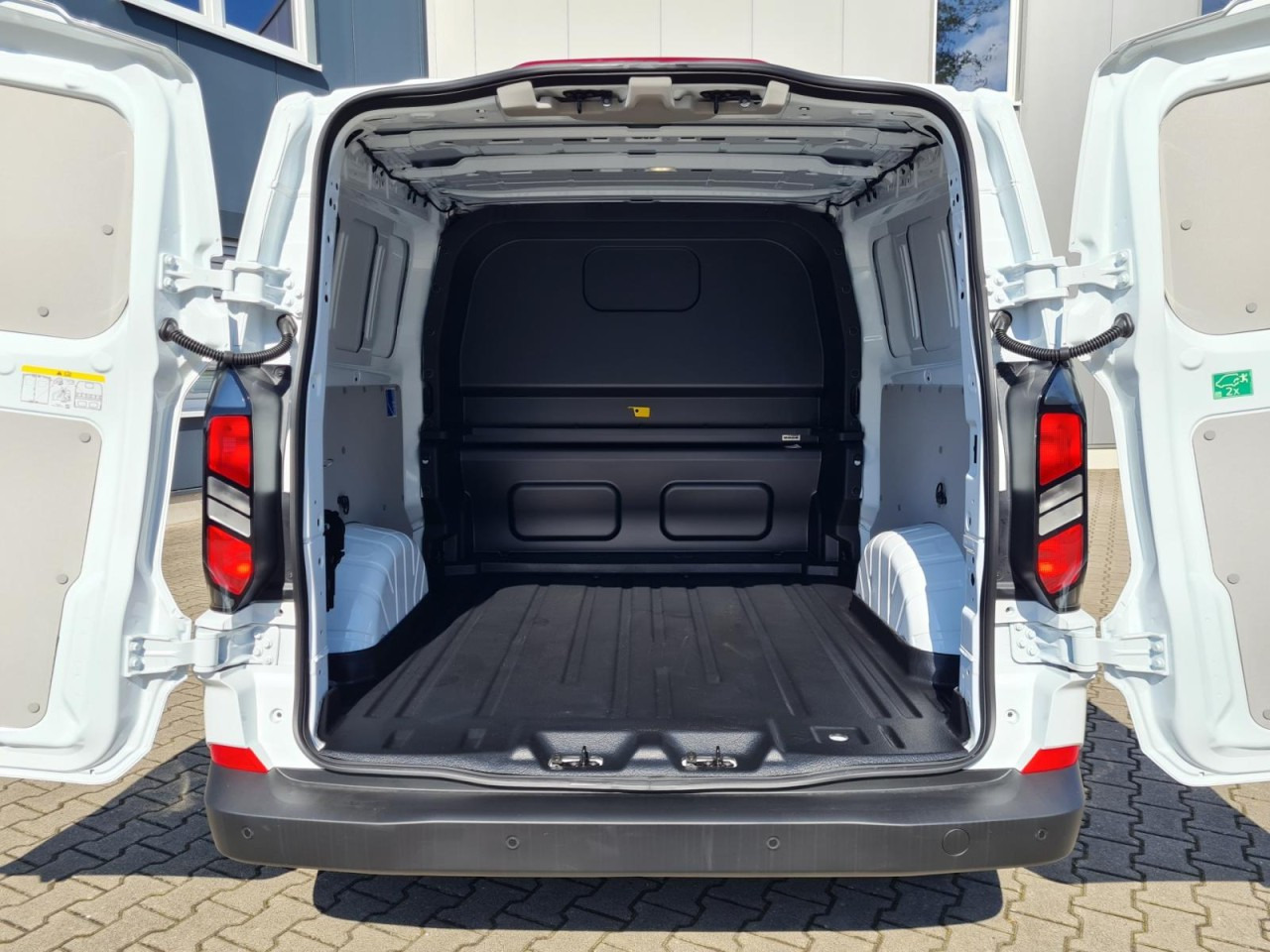 Ford Transit Custom Kasten Doka L2 Trend KLIMA - Autoutilitară compactă, Autoutilitară cabină dublă: Foto 5 Ford Transit Custom Kasten Doka L2 Trend KLIMA - Autoutilitară compactă, Autoutilitară cabină dublă: Foto 5