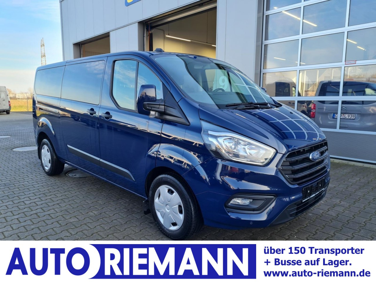 Ford Transit Custom Kombi 320 L2 Trend 9 Sitze PDC - Microbuz, Transport persoane: Foto 1 Ford Transit Custom Kombi 320 L2 Trend 9 Sitze PDC - Microbuz, Transport persoane: Foto 1